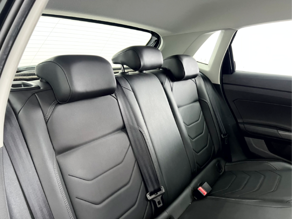 Volkswagen Polo     2024