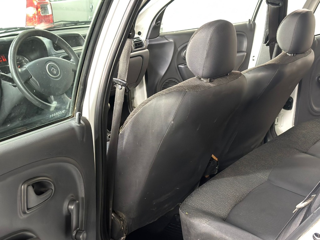 Renault Clio 1.0 expression    2013