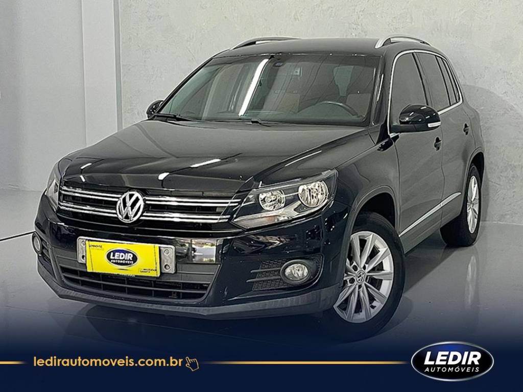 Volkswagen Tiguan     2012