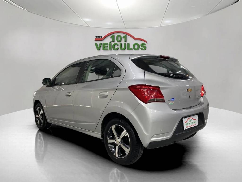 Chevrolet Onix Onix 1.4 ltz spe/4 flex mec    2017