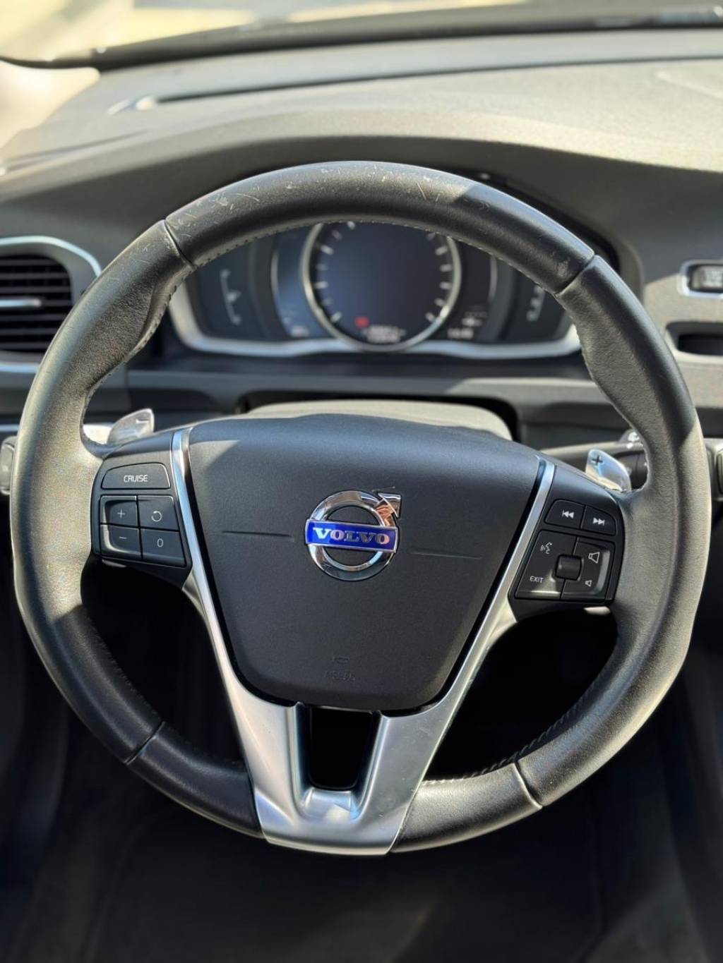 Volvo V60 T-4 momentum 2.0 190cv 5p    2017