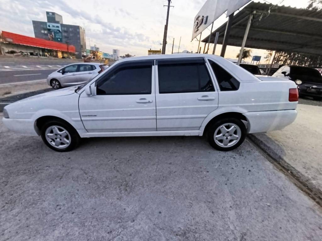 Volkswagen Santana Sedan    2004