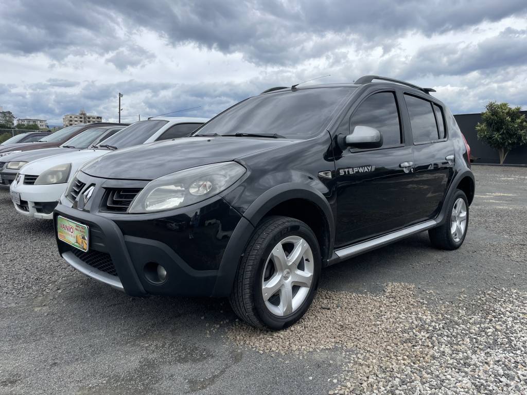 Renault Sandero STEPWAY HI-FLEX 1.6 16V 5p    2010