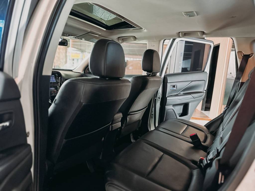 Mitsubishi Outlander 2.0 160cv aut. 16v    2016