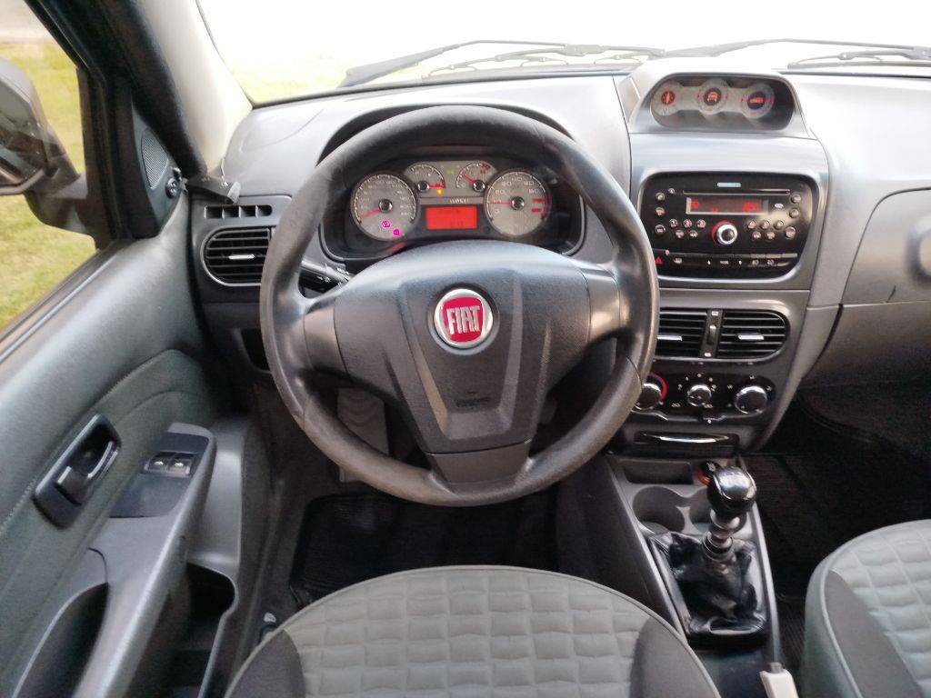 Fiat Palio Weekend adventure locker 1.8 flex    2014