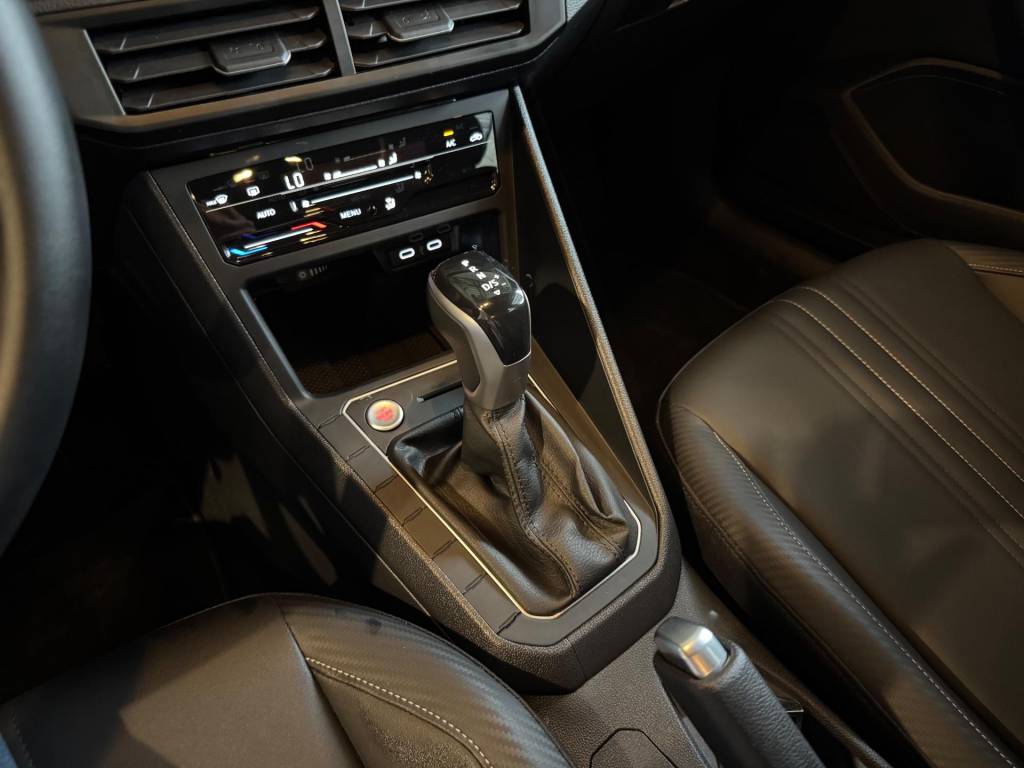 Volkswagen Nivus W/ hl tsi    2026