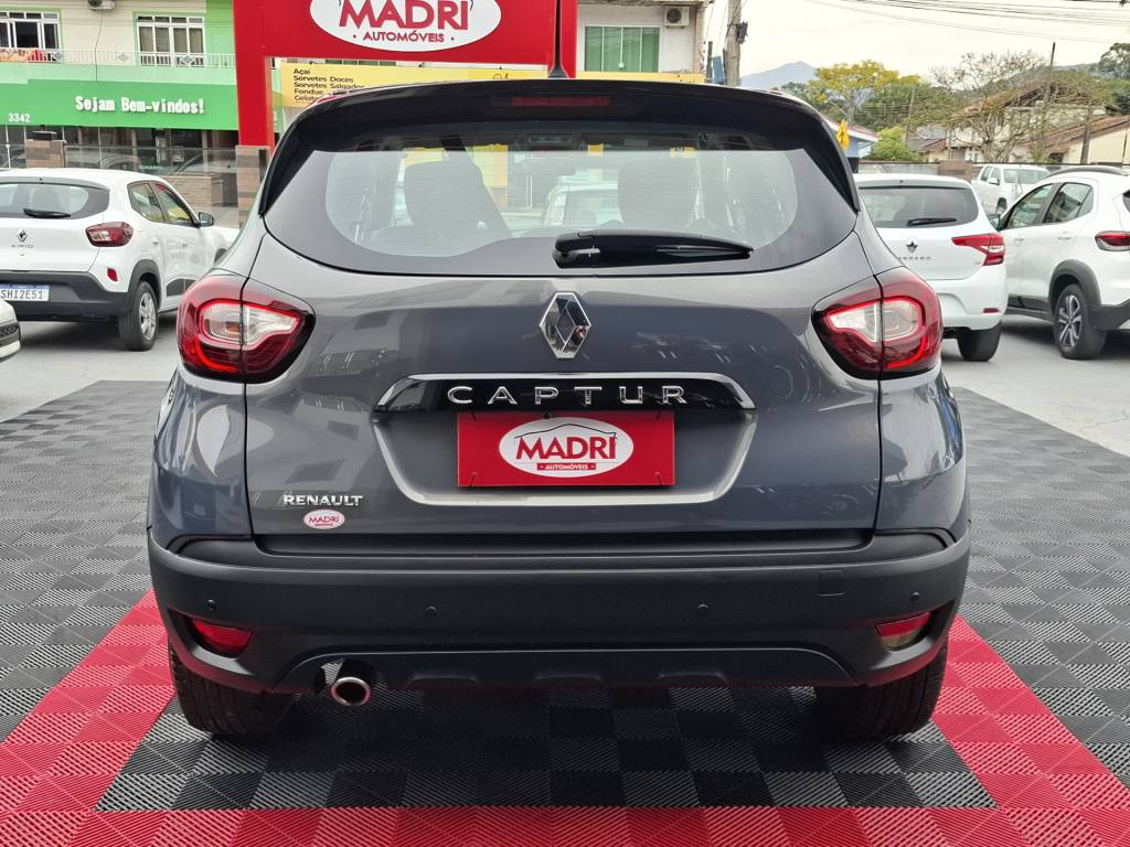 Renault Captur 1.6 life flex aut. 16v    2019