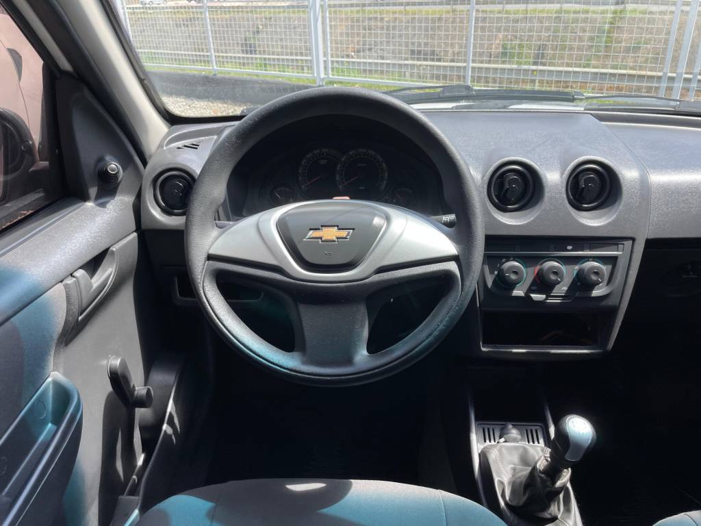 Chevrolet Celta 1.0 l ls    2012