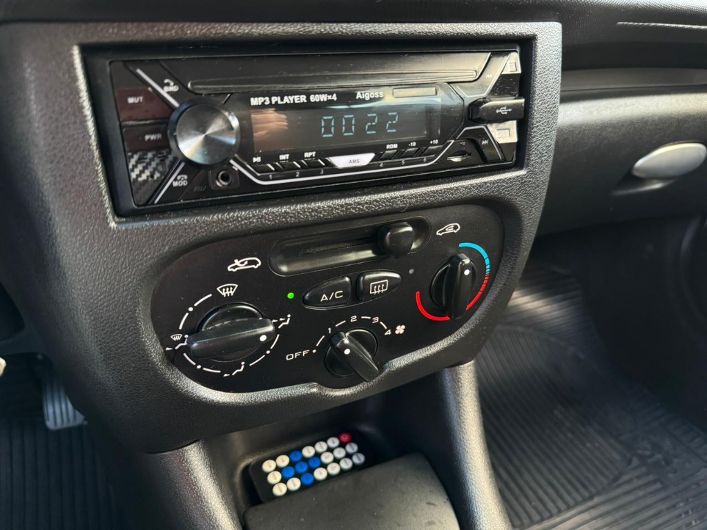 Peugeot 207 Xr sport    2012