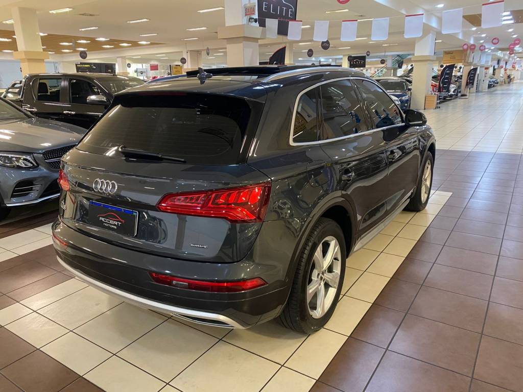 Audi Q5 2.0 s-line tfsi quattro s-tronic 16v    2019