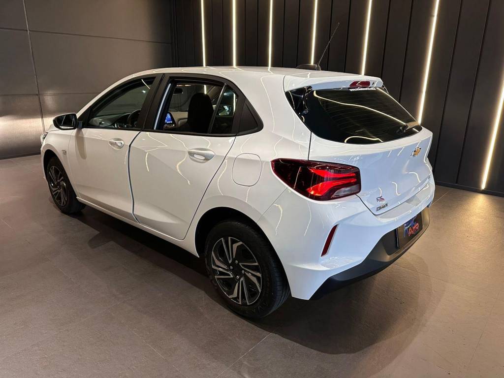 Chevrolet Onix Hatch lt 1.0 12v flex 5p mec.    2025