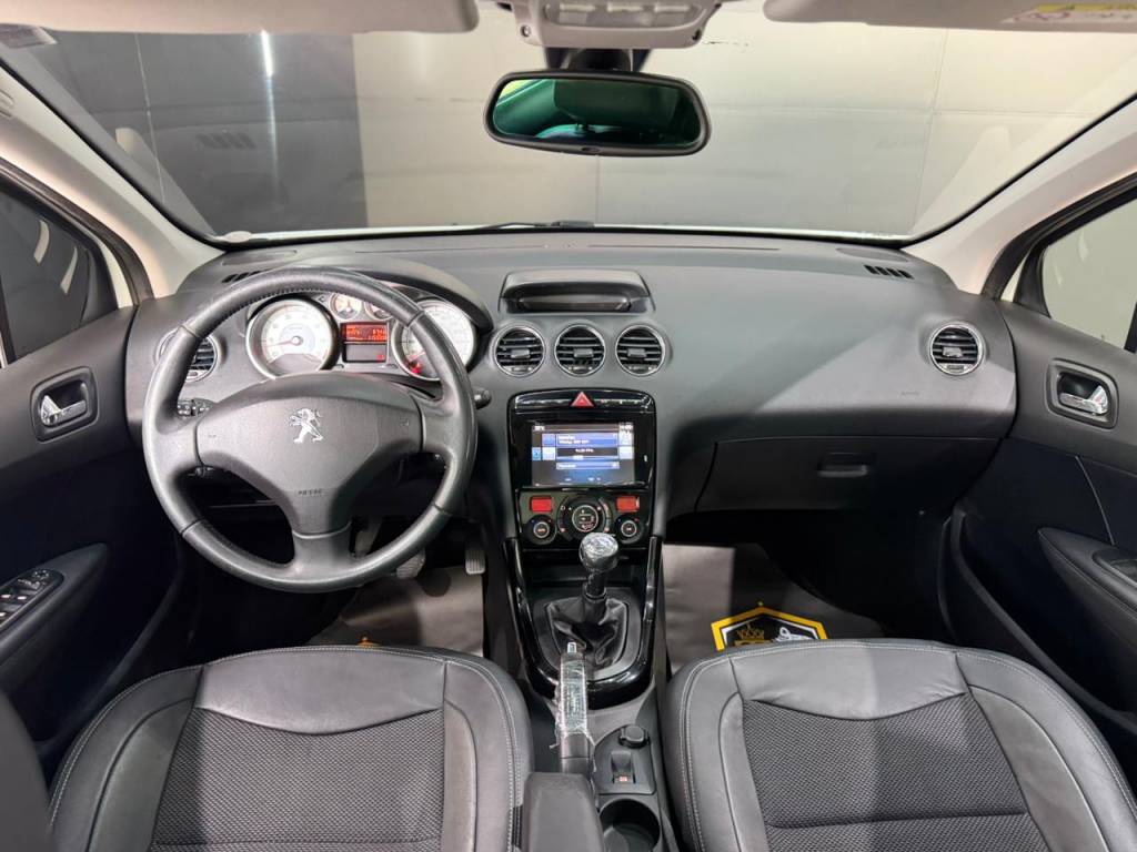 Peugeot 308 1.6 allure flex mec.    2016