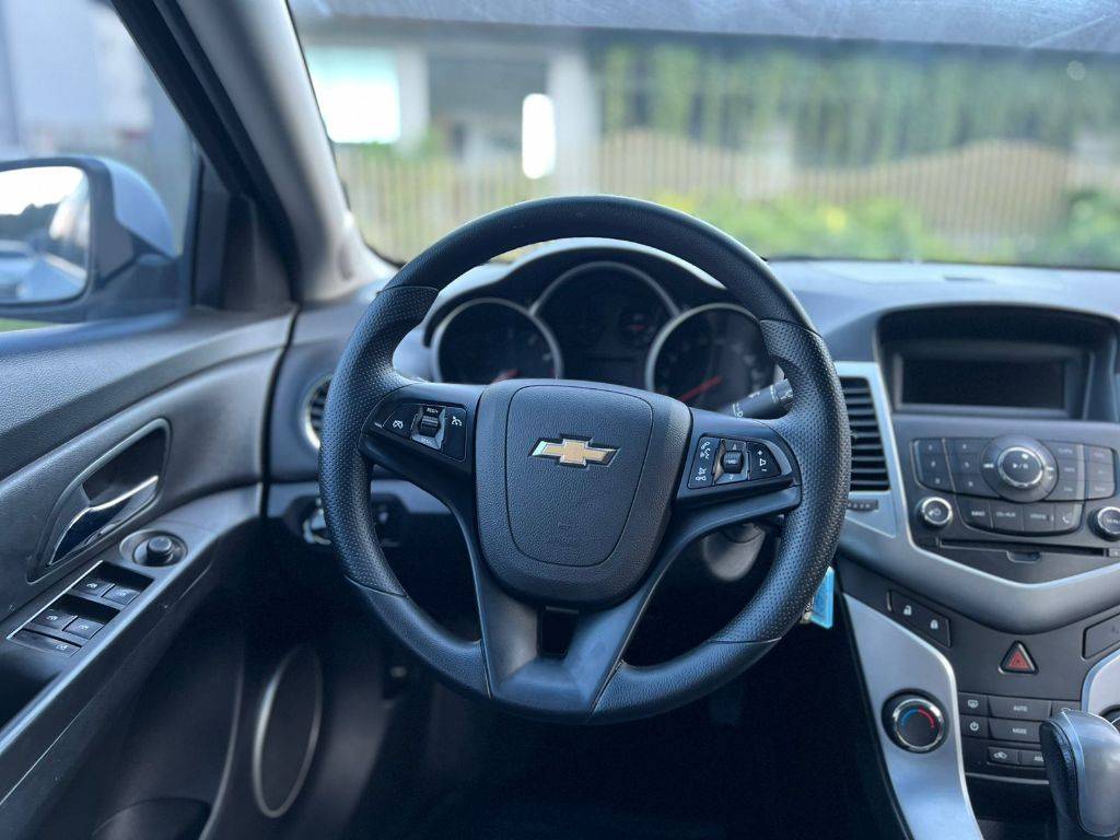 Chevrolet Cruze Lt 1.8 16v flexpower 4p mec.    2014