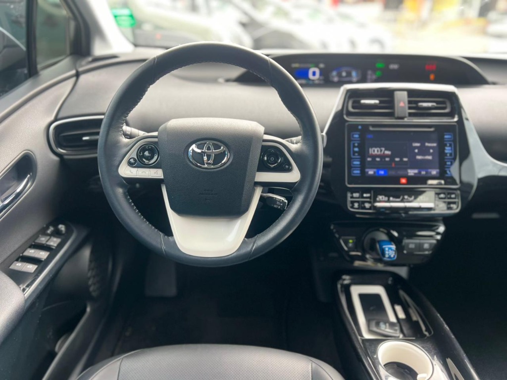 Toyota Prius 1.8 hibrido ( unico dono - todas as revisÕes na concessionaria )    2016
