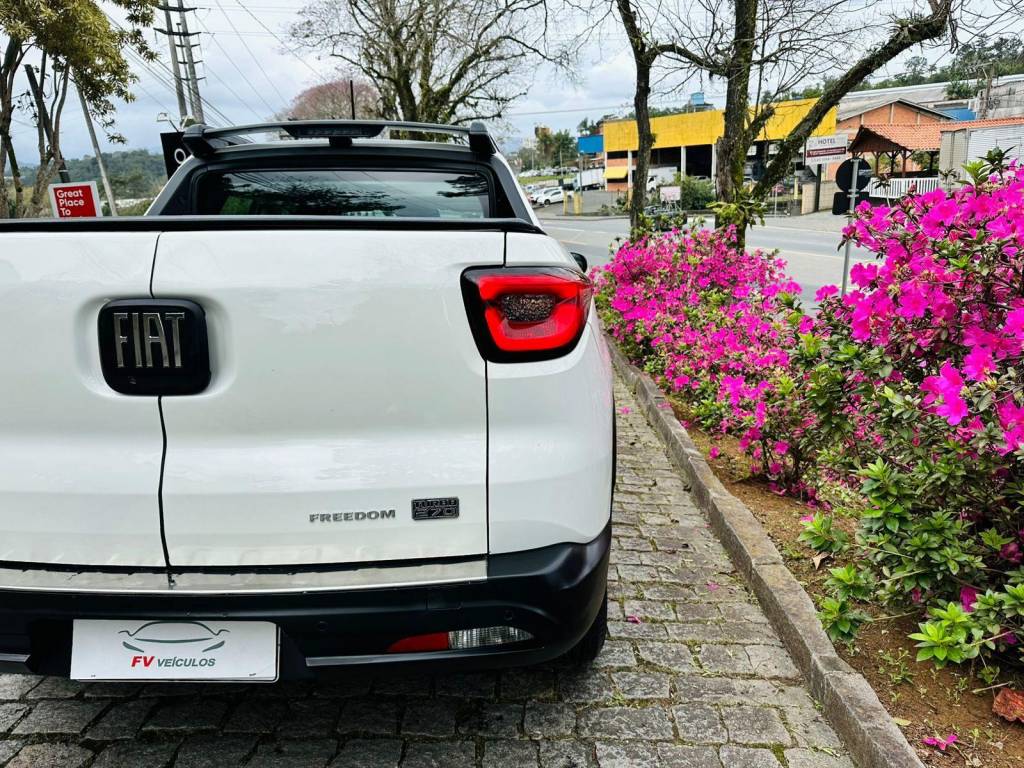 Fiat Toro Freed t270 at6    2024