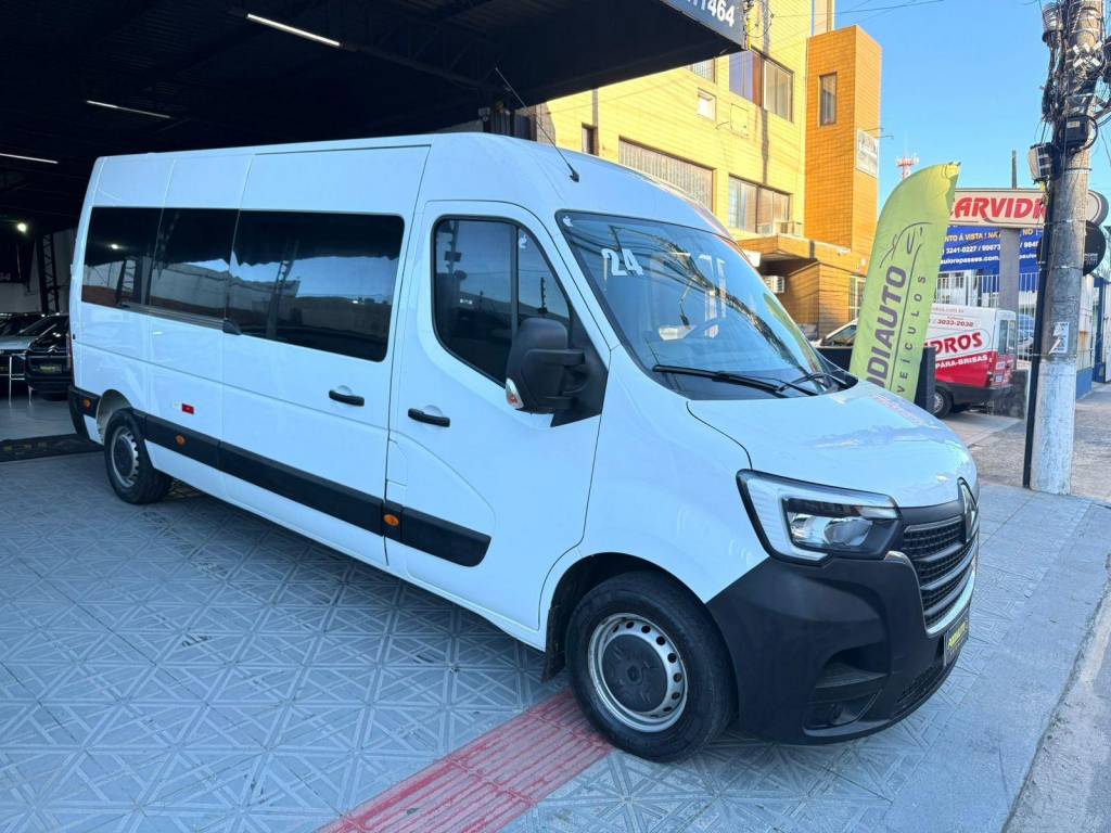 Renault Master 2.3 dCi Executive Longo 16L Dies    2024