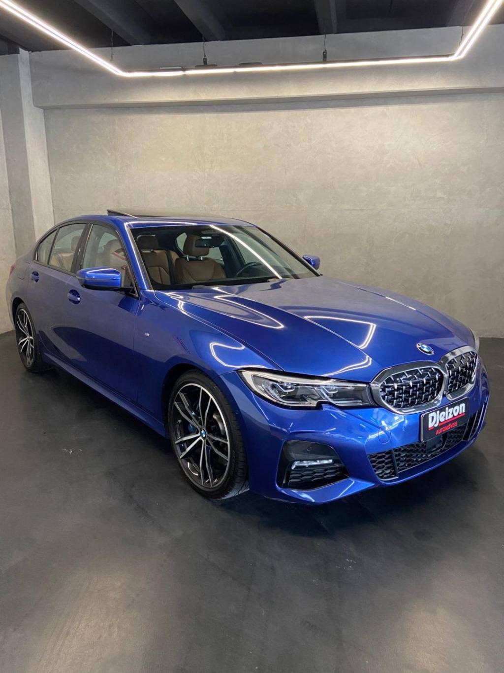 BMW 330i M sport 2.0 turbo    2019