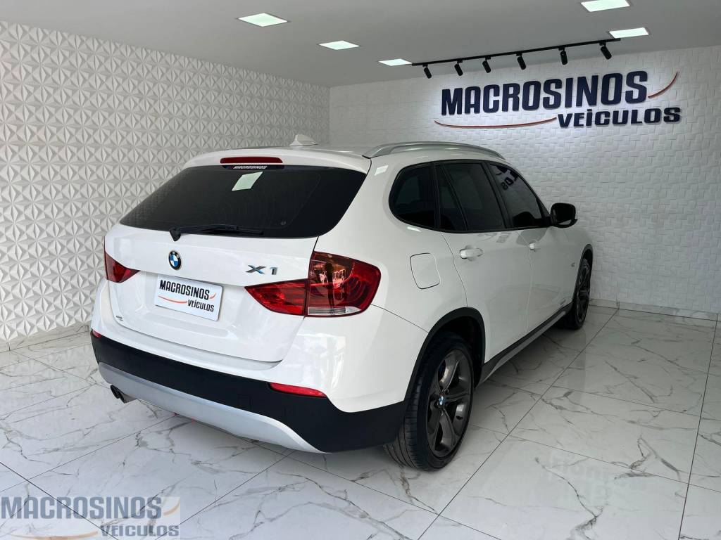 BMW X1 Bmw i/ x1 sdrive20i    2013