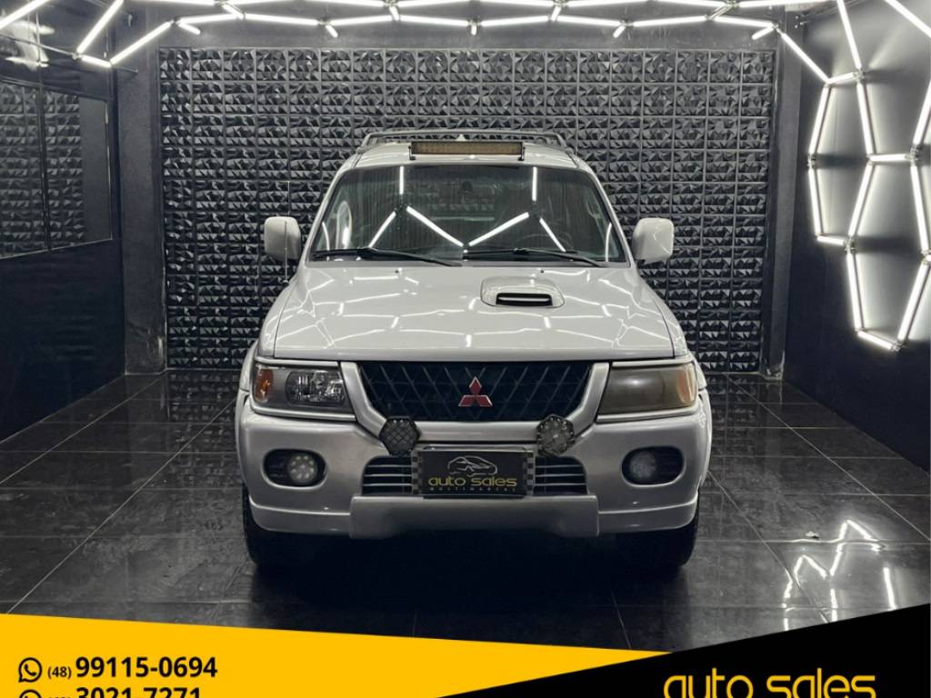 Mitsubishi Pajero 3.0 4X4 V6 24V GASOLINA 4P MANUAL    2002