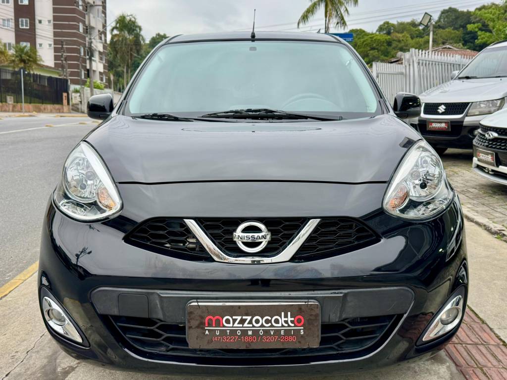 Nissan March 1.0 12v    2018