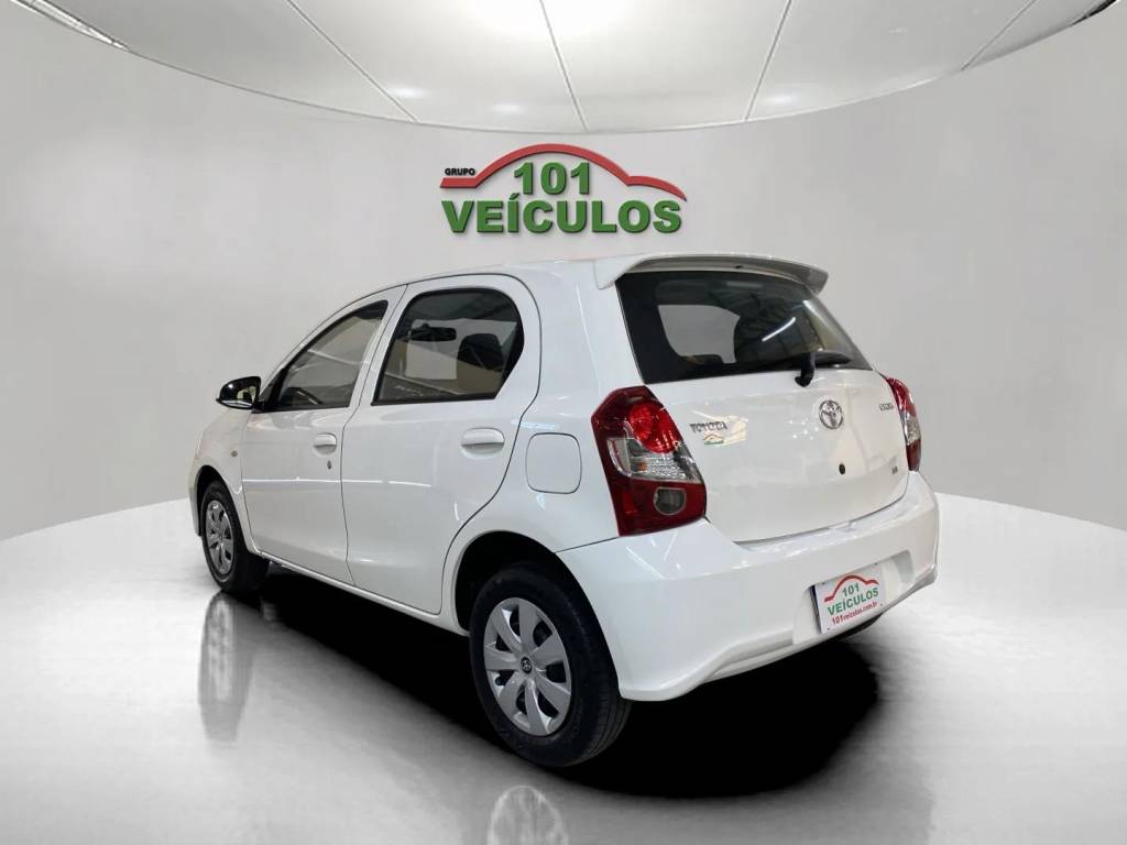 Toyota Etios Etios 1.3 hb hatch x 16v flex 4p mec    2019