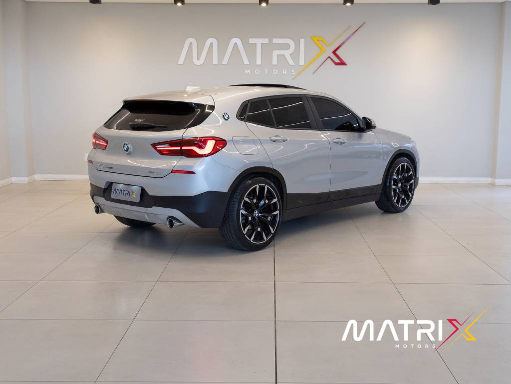 BMW X2 2.0 sdrive 20i tb a. flex aut 16v    2020