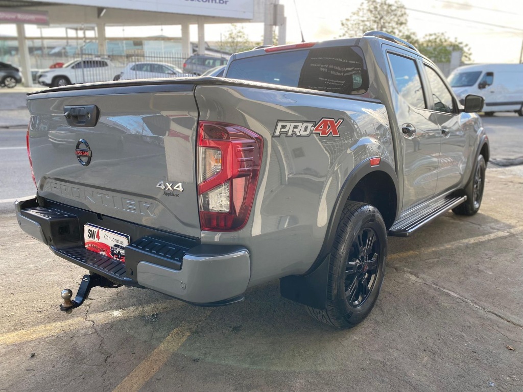 Nissan Frontier Prox4    2023