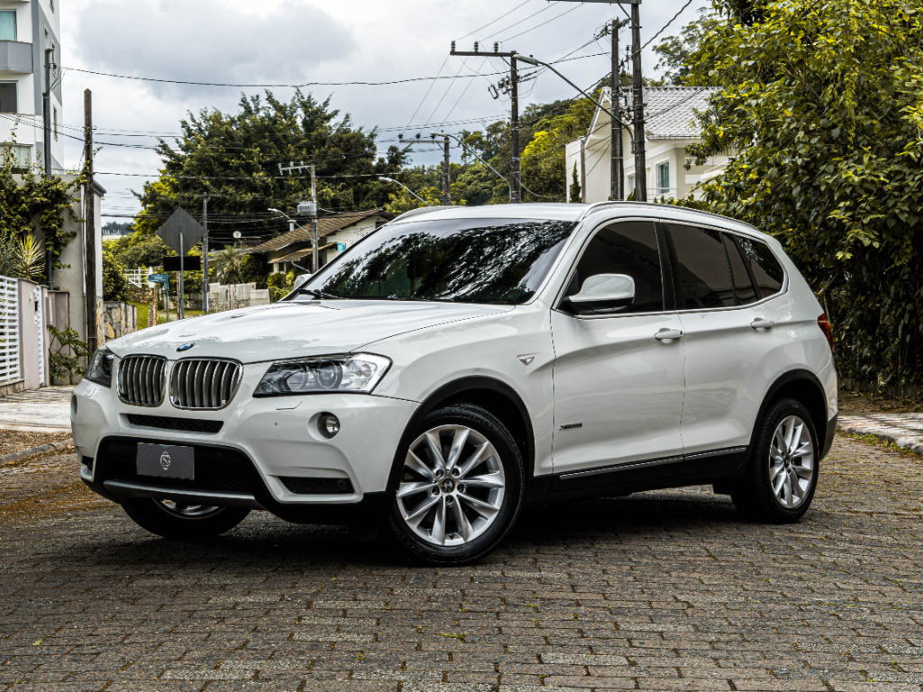 BMW X3 xDrive28i    2012