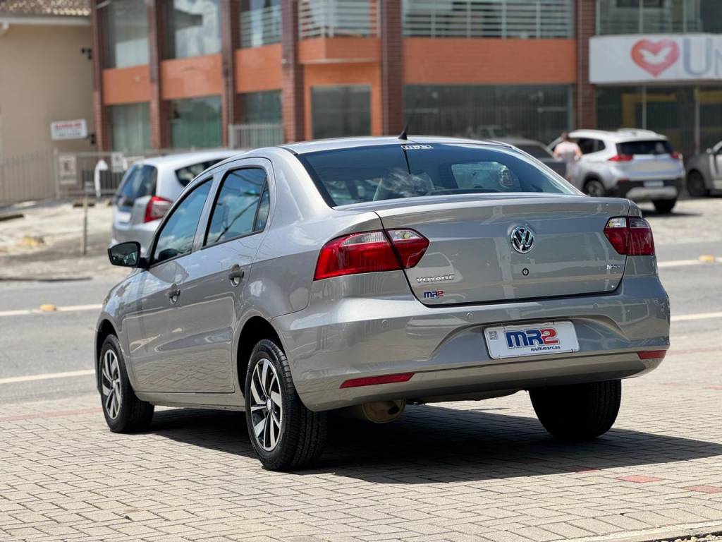 Volkswagen Voyage 1.6 trendline t.flex    2018