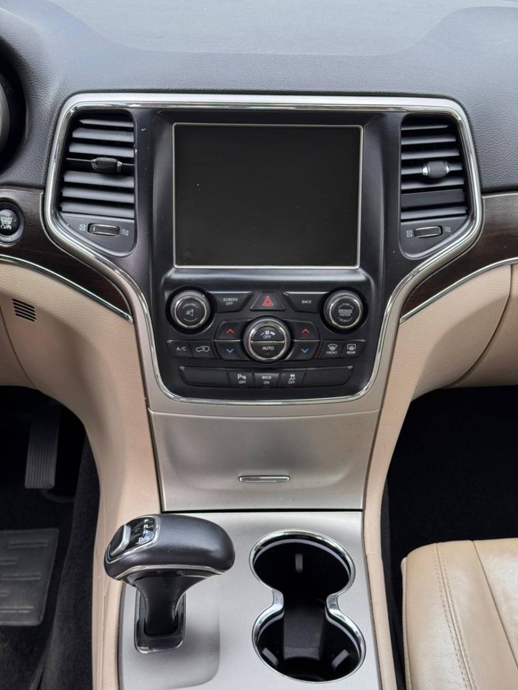 Jeep Cherokee Cherokee limited 3.6 4x4 v6 aut.    2015