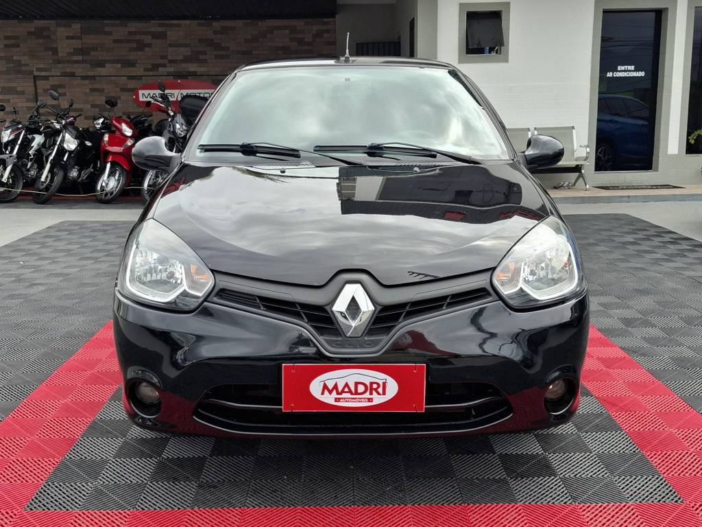 Renault Clio 1.0 16v    2015