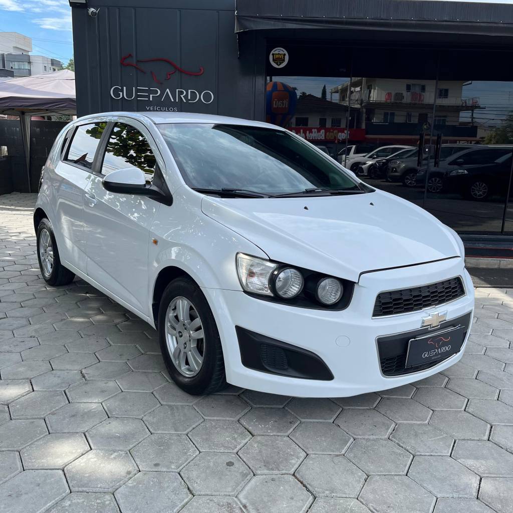 Chevrolet Sonic 1.6 16V    2014
