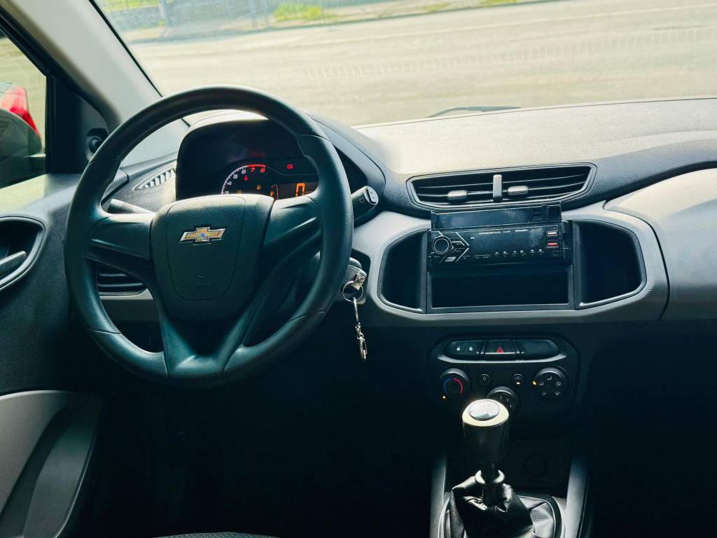 Chevrolet Onix 1.0 8v    2018