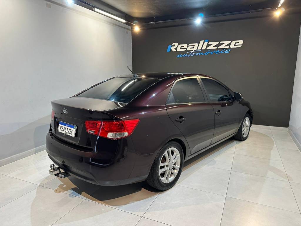 Kia Cerato 1.6 aut.    2011