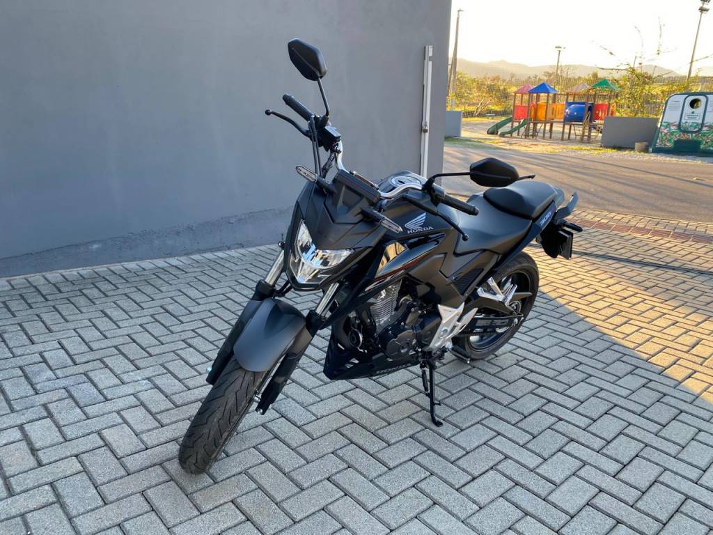 Honda CB 250 Twister Flex    2025