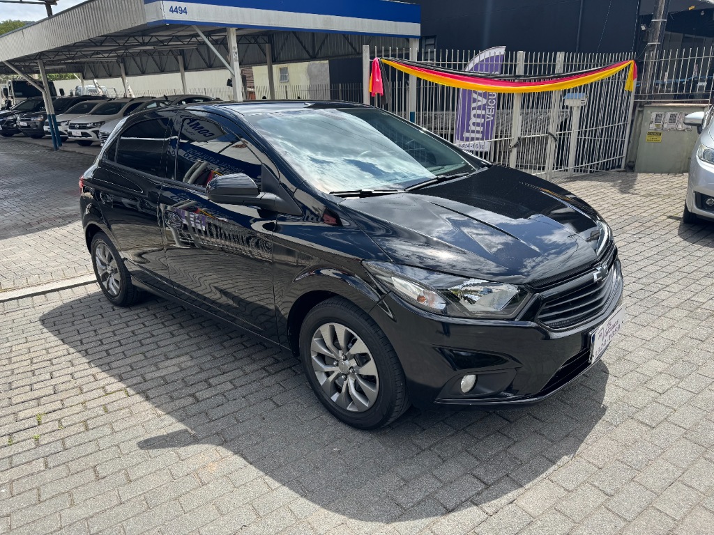 Chevrolet Onix 1.0 joy black    2021