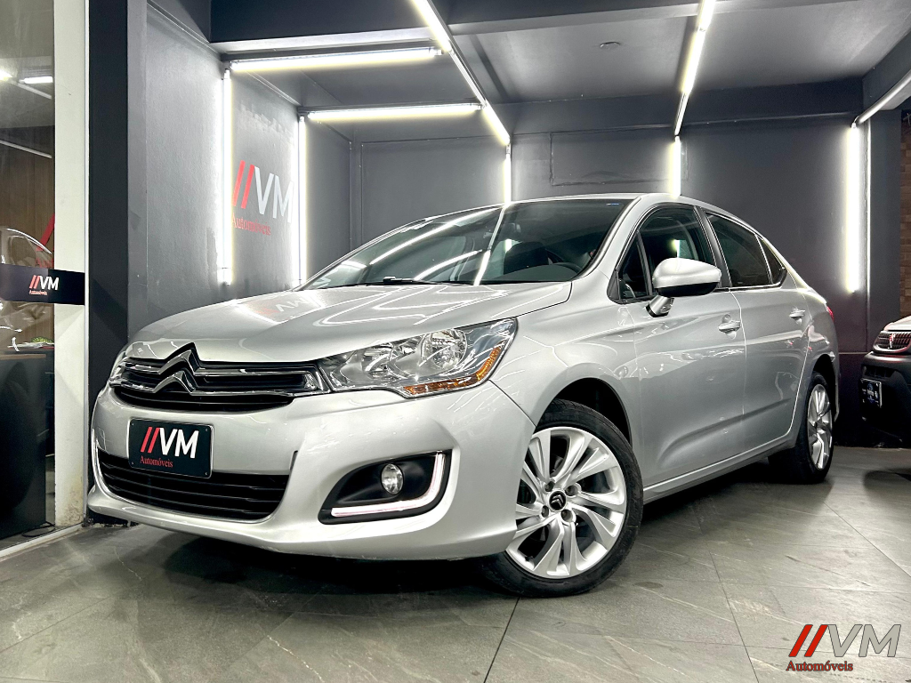 Citroën C4 LOUNGE Tendance 2.0 Flex 4p Aut.    2014