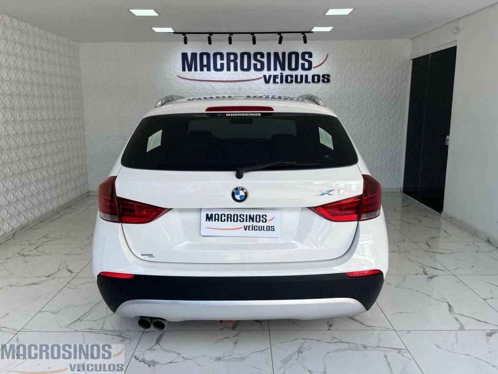 BMW X1 Bmw i/ x1 sdrive20i    2013