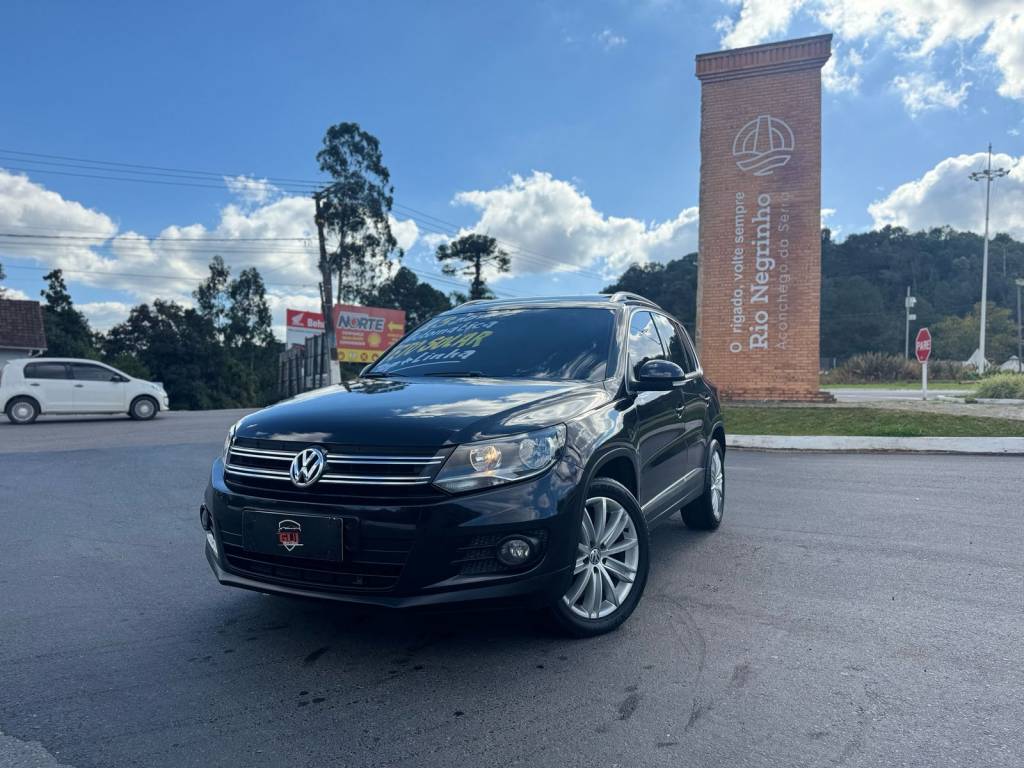 Volkswagen Tiguan 2.0    2013