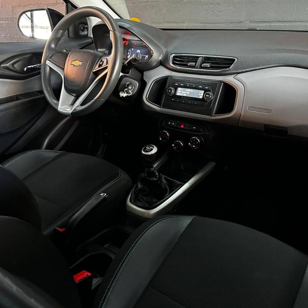 Chevrolet Onix Hatch lt 1.0 8v flexpower 5p mec.    2019