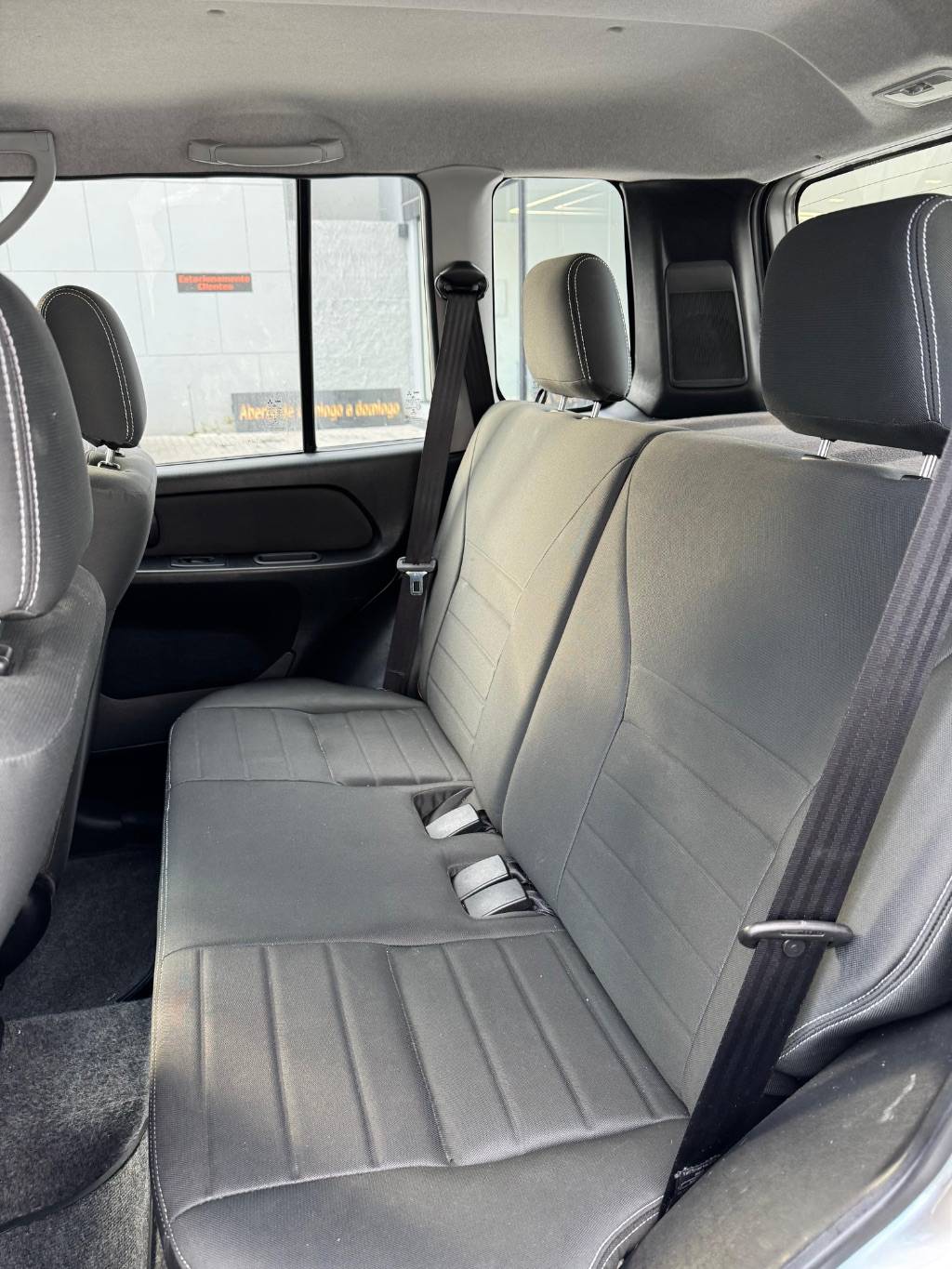 Mitsubishi Pajero Tr4 2.0 flex 16v 4x2 aut.    2015