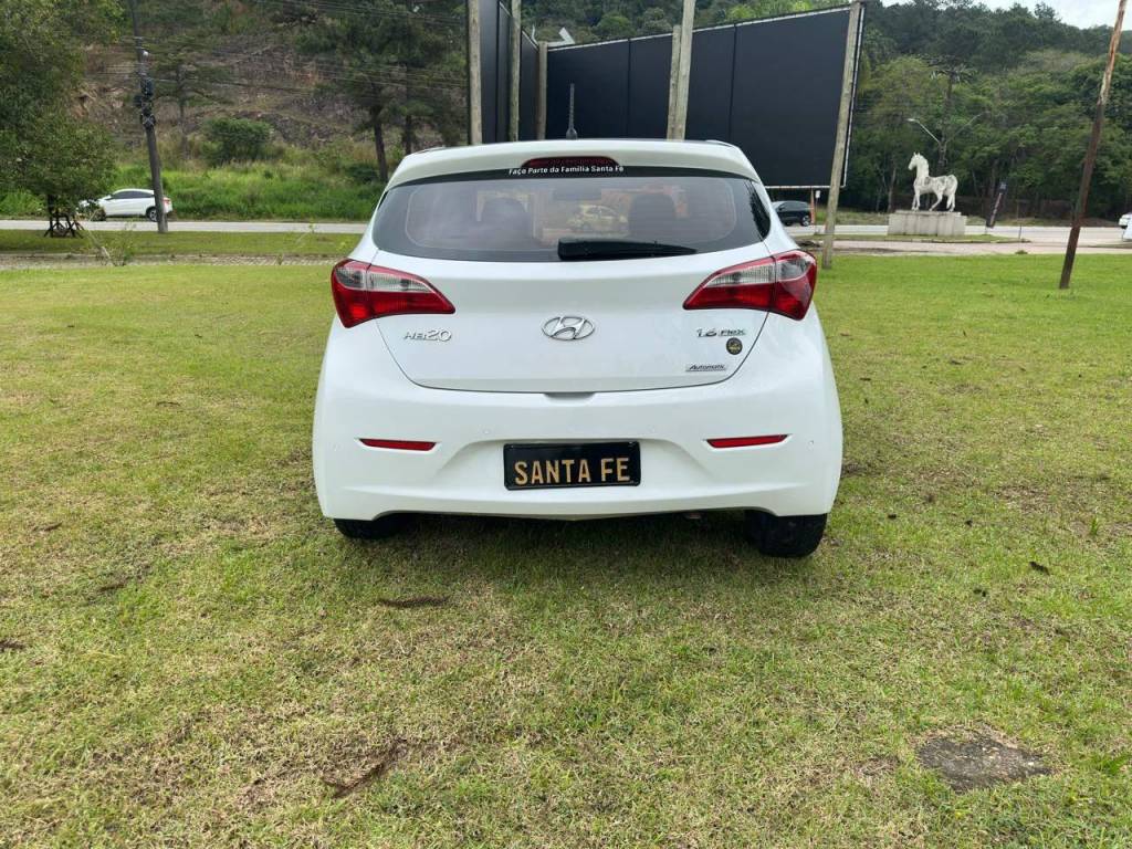 Hyundai HB20S 1.6 prem    2015