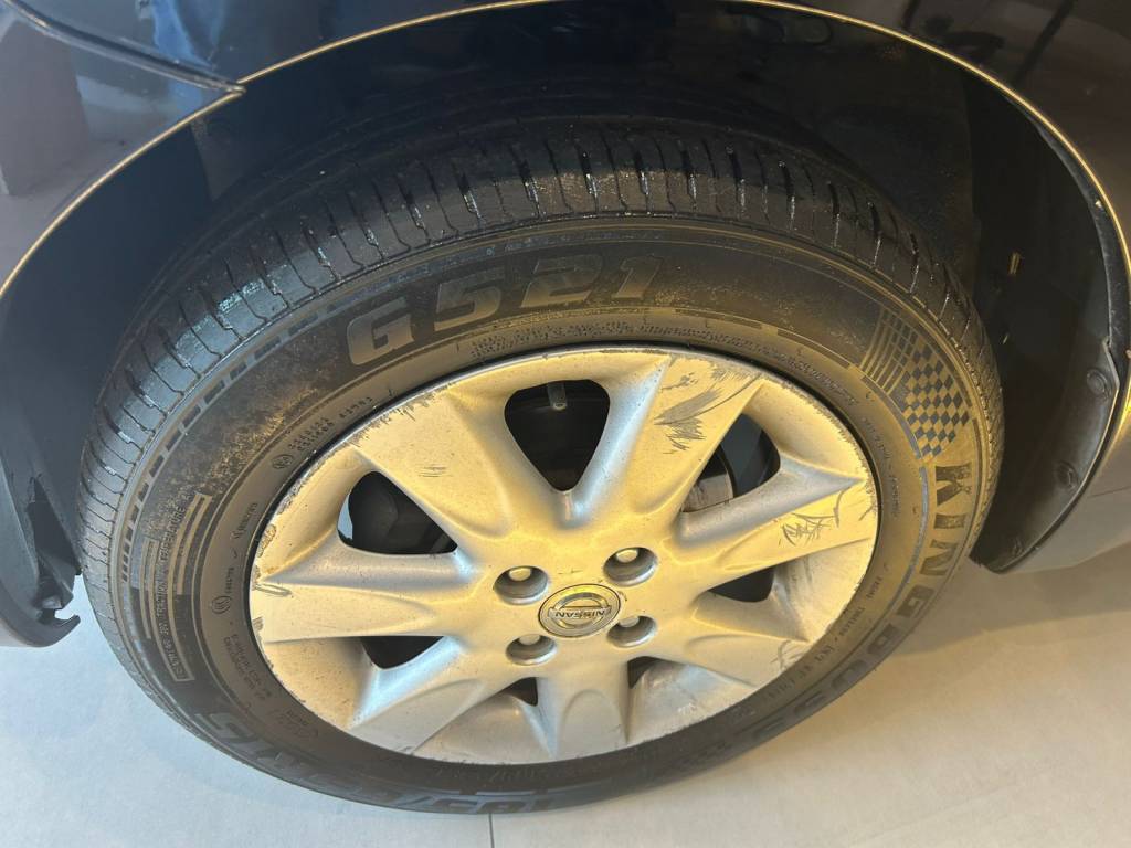 Nissan March 1.6 16v    2014