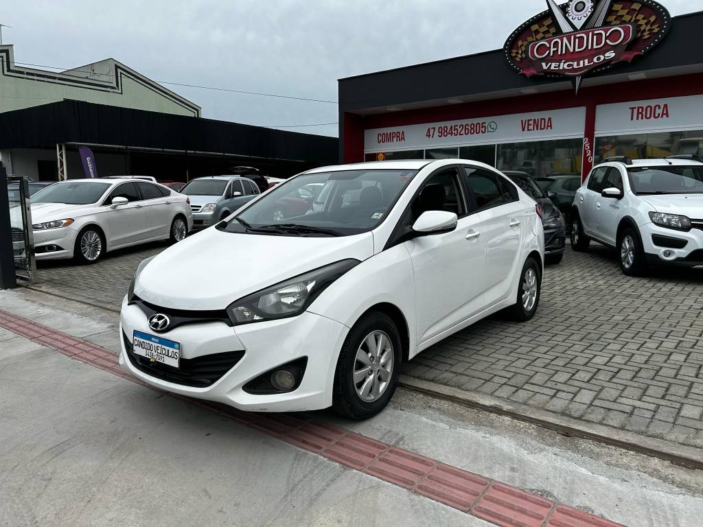 Hyundai HB20S 1.0 12V    2015