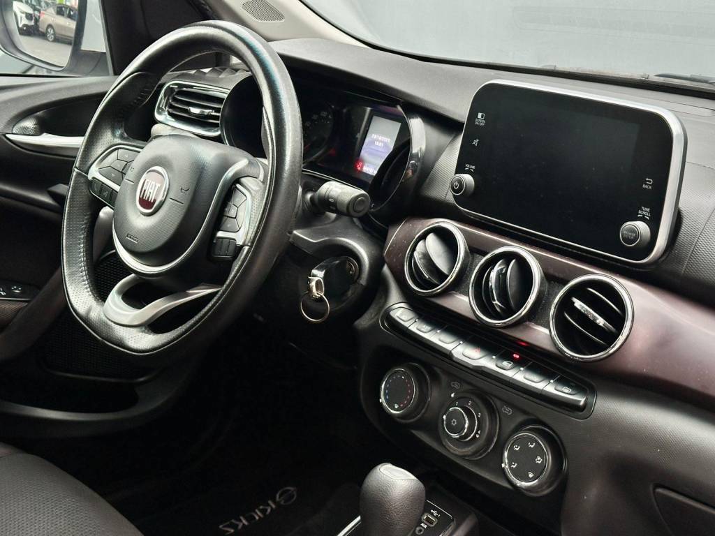 Fiat Cronos Precision 1.8 16v flex aut.    2020