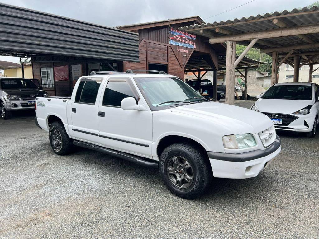 Chevrolet S10 S10 P-Up Lx 2.8 4x4 CD TDI Dies    2000