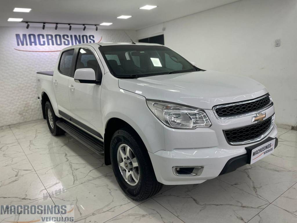 Chevrolet S10 Lt 2.5 flex 4x4 cd    2015