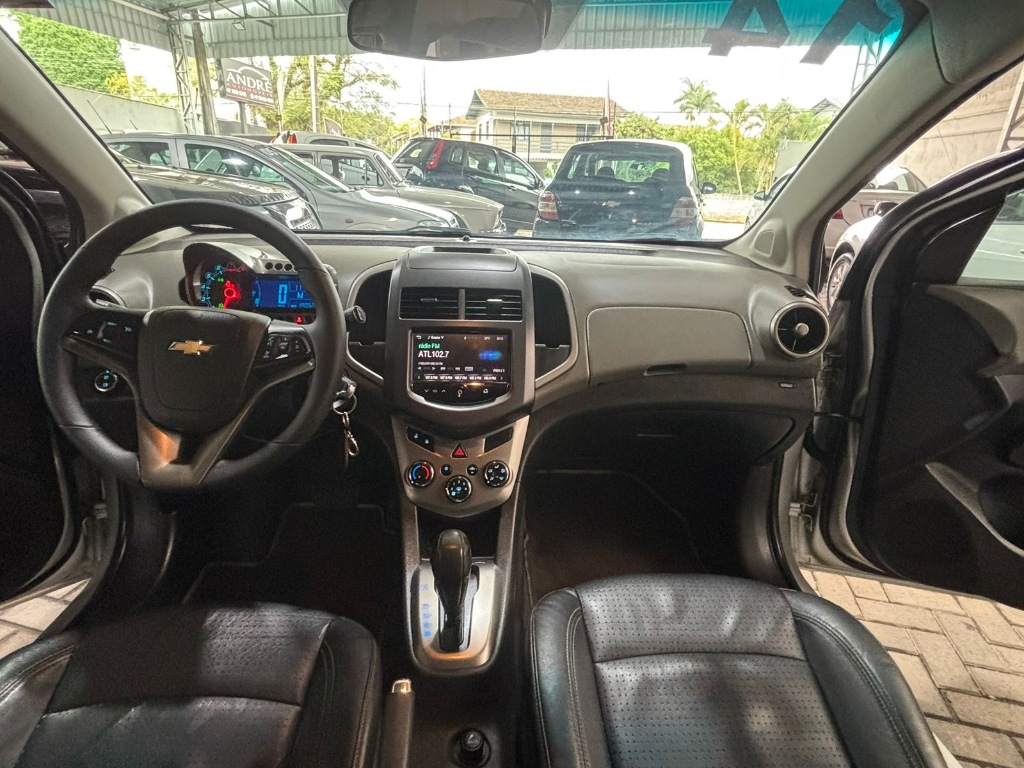 Chevrolet Sonic Ltz 1.6    2014
