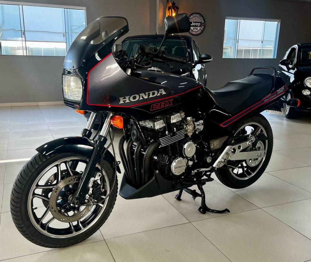 Honda CB 750 F    1988