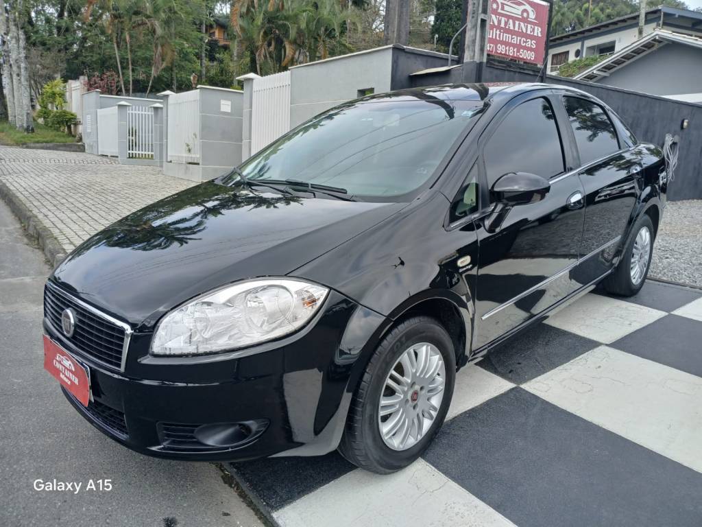 Fiat Linea 1.9 16V    2009